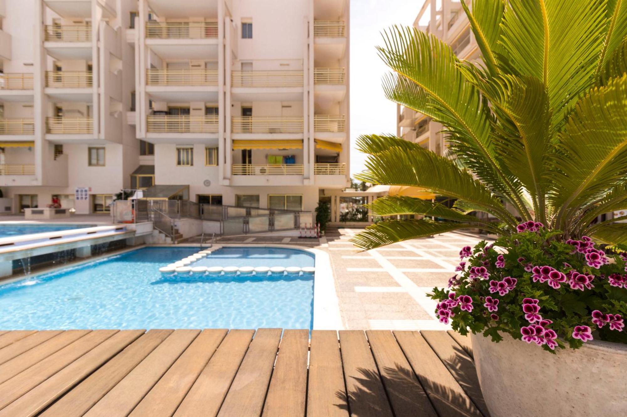 Apartament Novelty I Arysal 2 Salou Zewnętrze zdjęcie